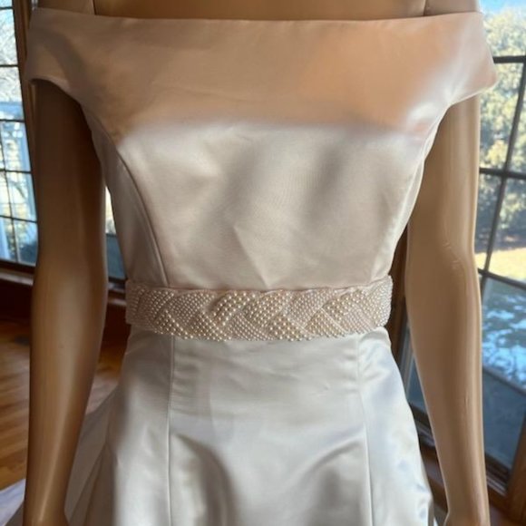 *Demetrios Ivory Cream Satin Detachable Train Wedding Dress Bridal Gown Size 6 - Picture 5 of 15